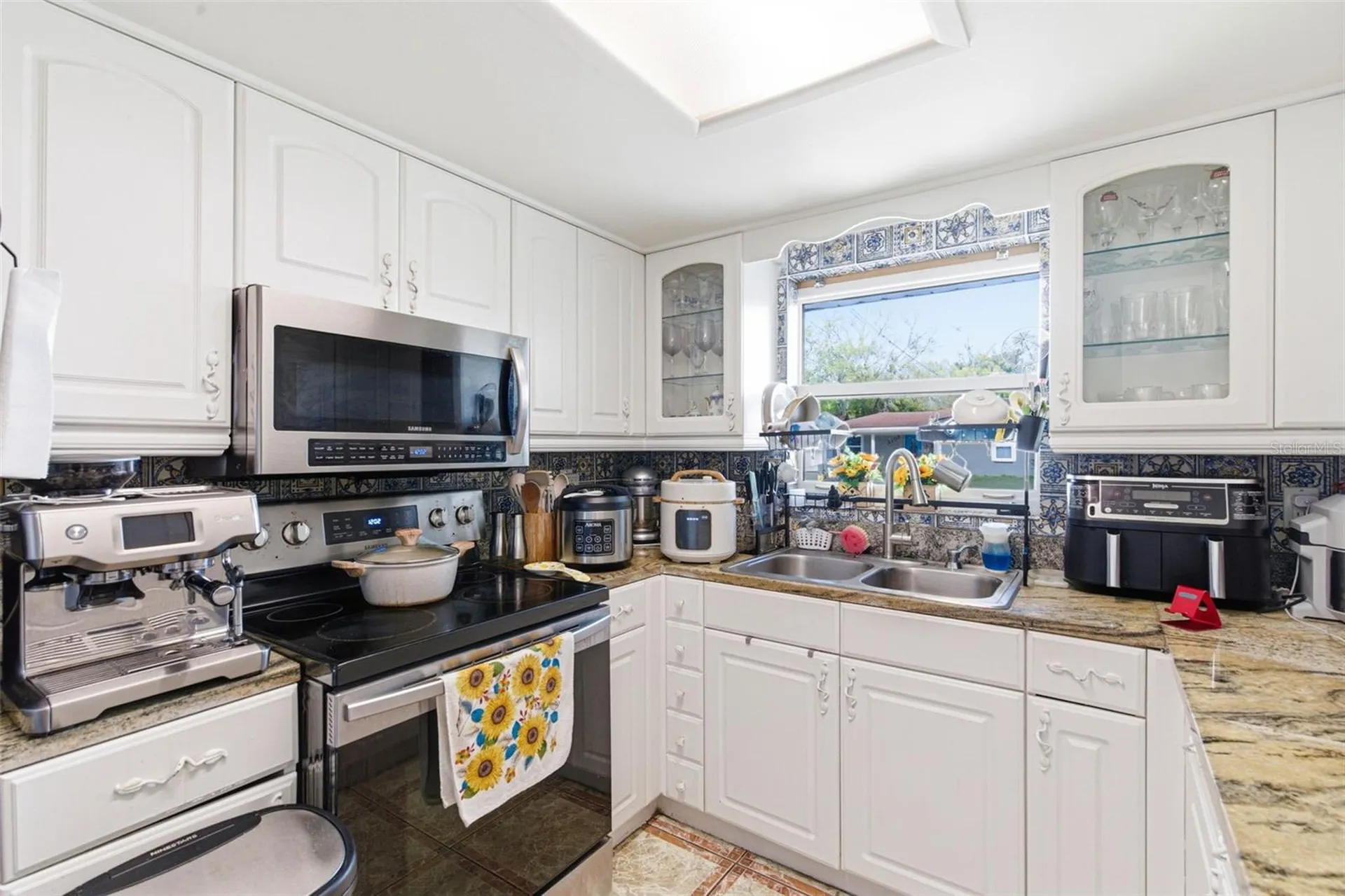2706 W Powhatan Avenue Tampa FL 33614