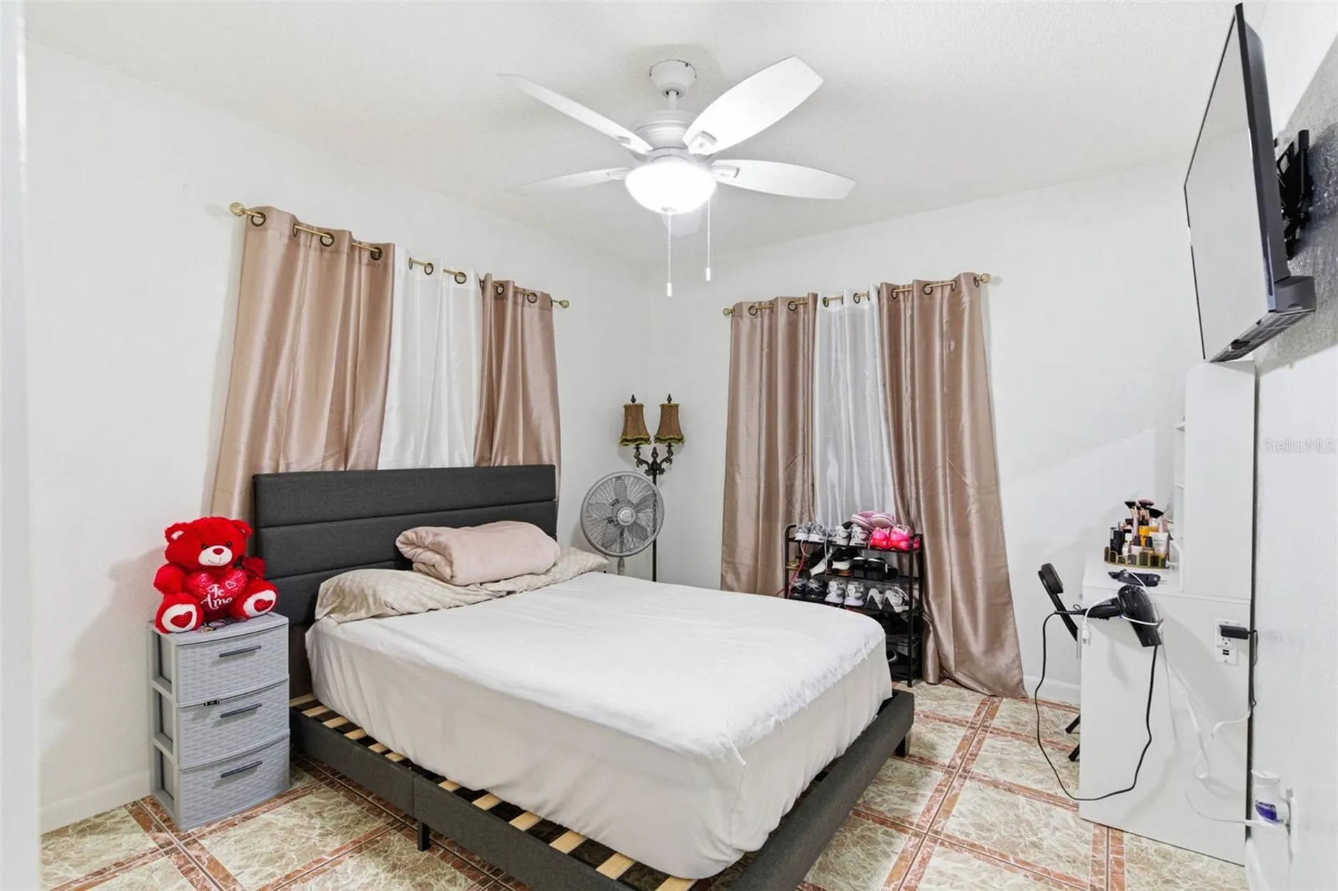 2706 W Powhatan Avenue Tampa FL 33614