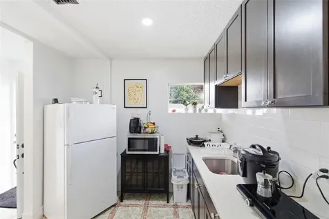 2706 W Powhatan Avenue Tampa FL 33614