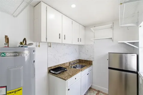2706 W Powhatan Avenue Tampa FL 33614