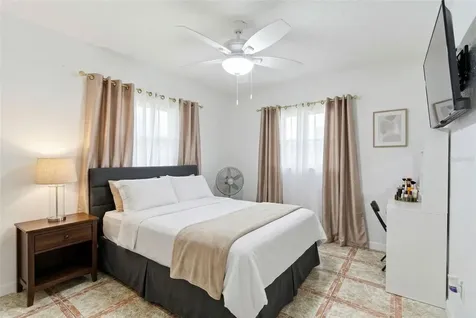2706 W Powhatan Avenue Tampa FL 33614