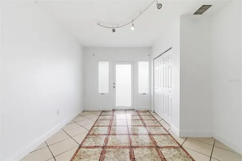 2706 W Powhatan Avenue Tampa FL 33614