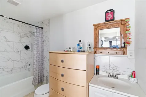 2706 W Powhatan Avenue Tampa FL 33614