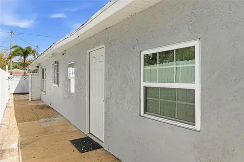 2706 W Powhatan Avenue Tampa FL 33614