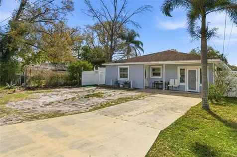 2706 W Powhatan Avenue Tampa FL 33614