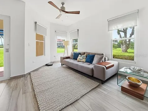 170 Candelero Deive Humacao PR 00791