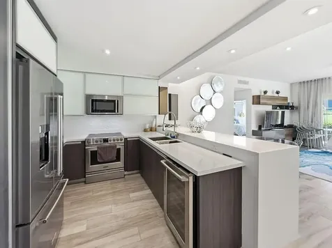 170 Candelero Deive Humacao PR 00791
