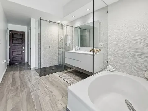 170 Candelero Deive Humacao PR 00791