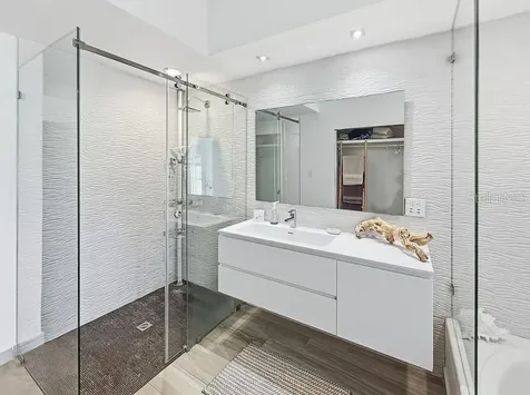 170 Candelero Deive Humacao PR 00791