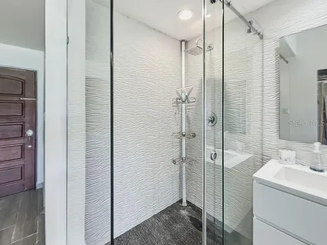 170 Candelero Deive Humacao PR 00791