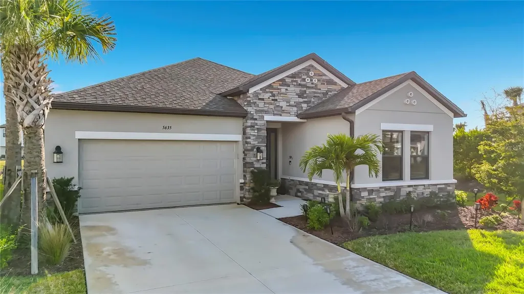 5635 Blue Reef Place Nokomis FL 34275