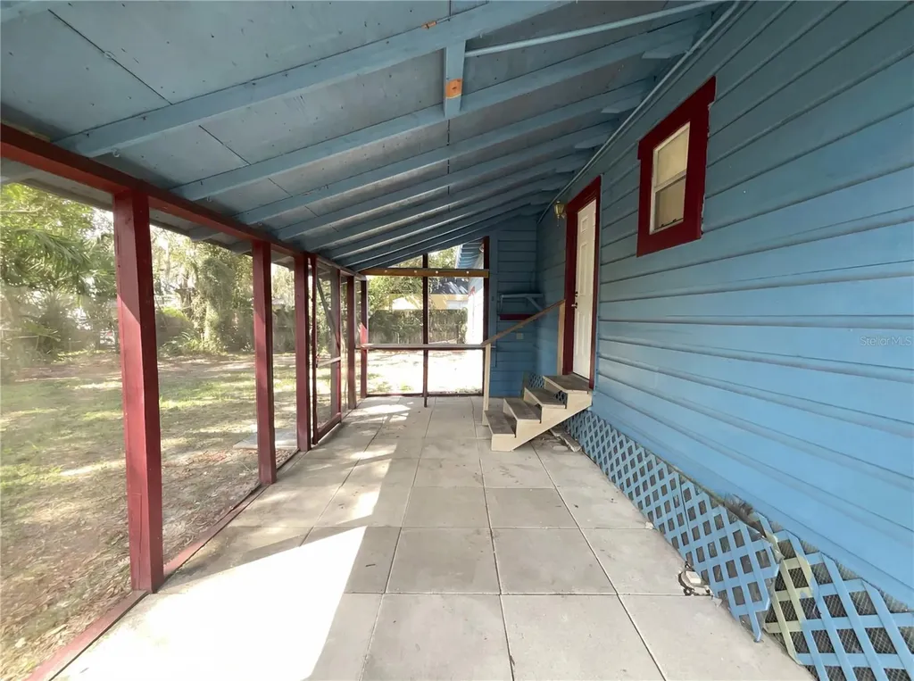 4607 E Yukon Street Tampa FL 33617