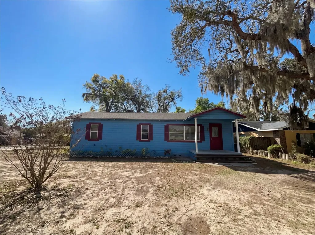 4607 E Yukon Street Tampa FL 33617