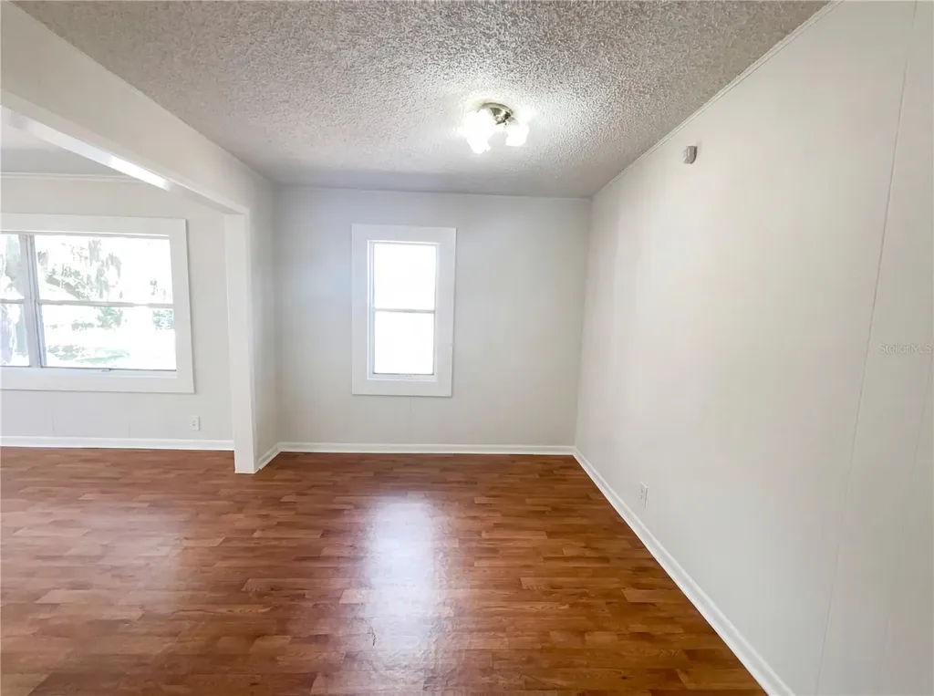 4607 E Yukon Street Tampa FL 33617