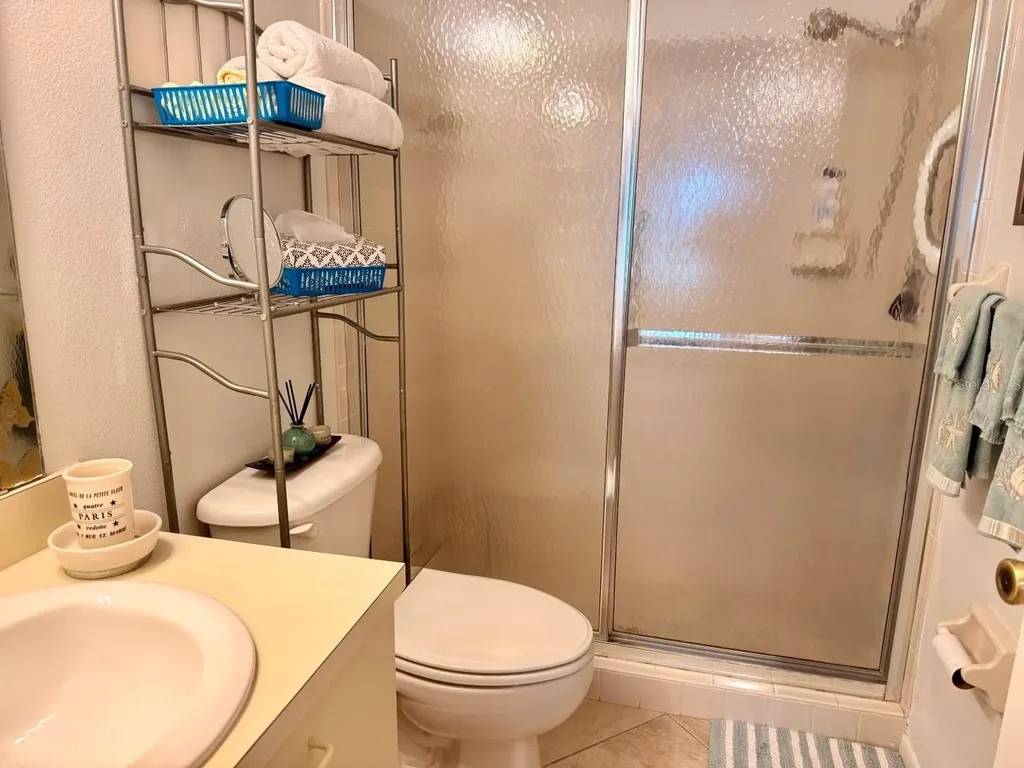3863 59th Avenue W Bradenton FL 34210