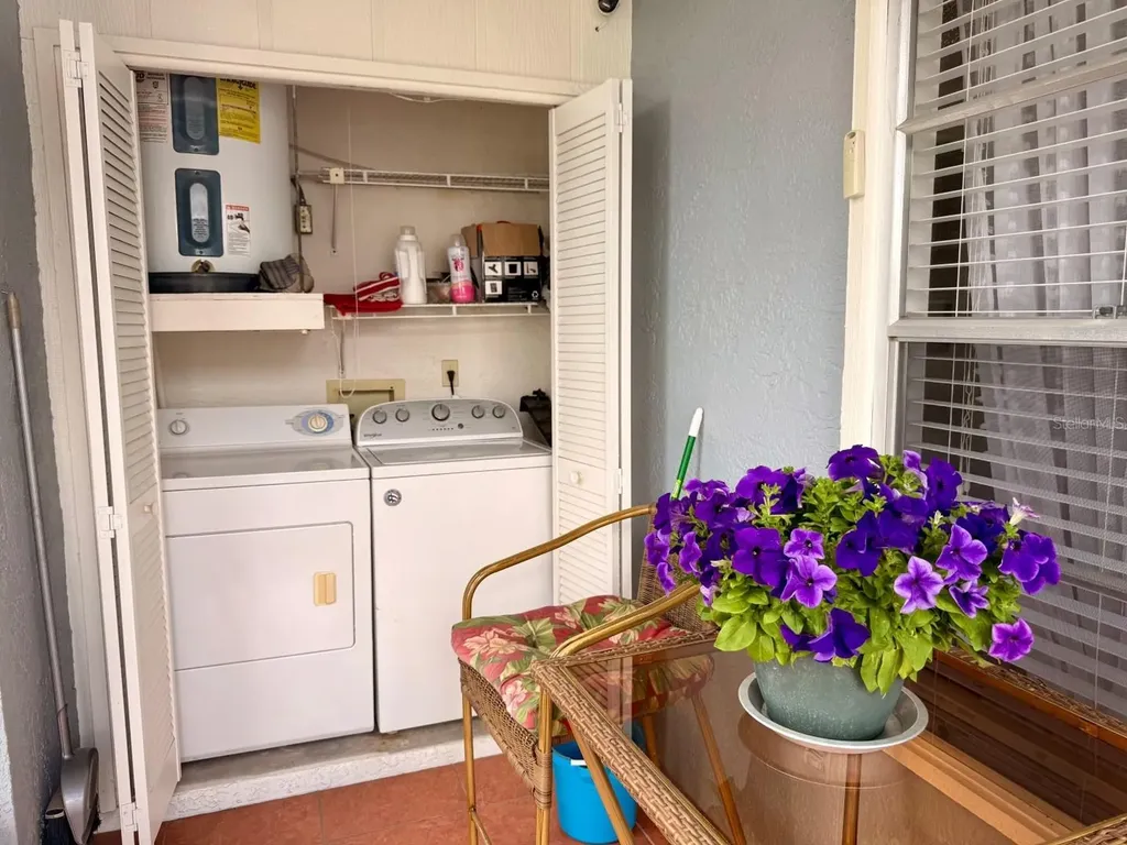 3863 59th Avenue W Bradenton FL 34210
