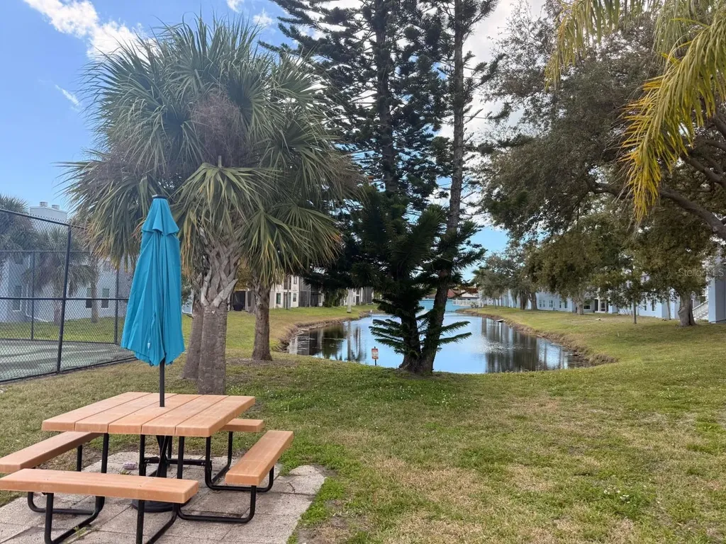 3863 59th Avenue W Bradenton FL 34210