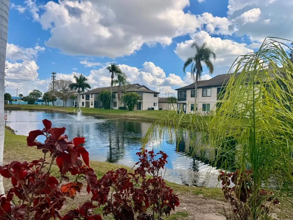 3863 59th Avenue W Bradenton FL 34210