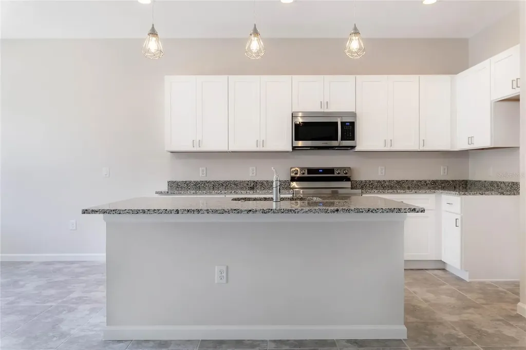 3791 Watercliff Circle Grand Island FL 32735