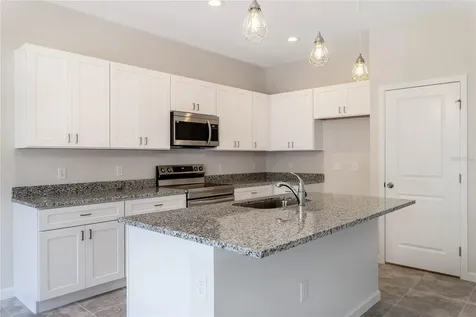 3791 Watercliff Circle Grand Island FL 32735
