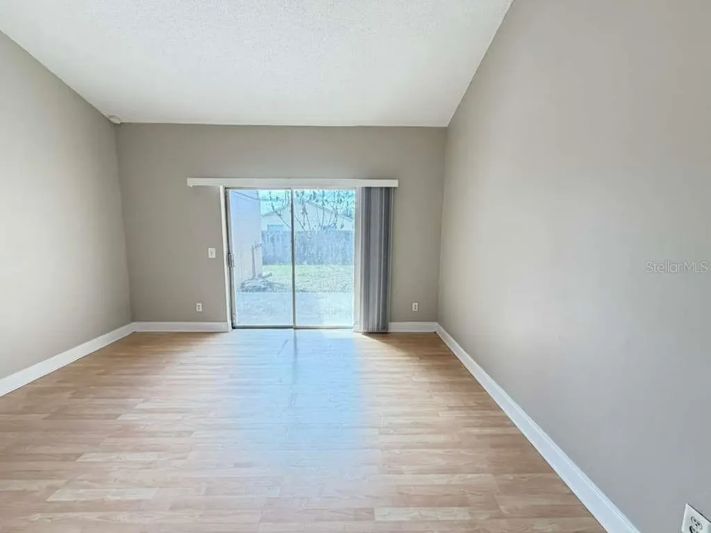 118 Dahlia Village Circle Orlando FL 32807