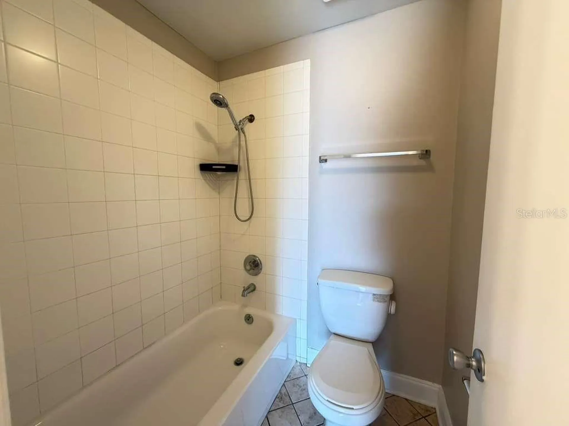 118 Dahlia Village Circle Orlando FL 32807