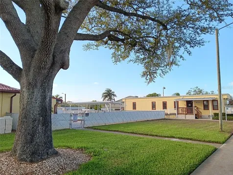 37536 Amigo Drive Zephyrhills FL 33541