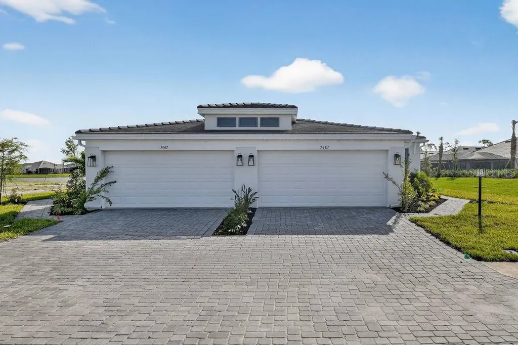 7487 Moonbeam Avenue Sarasota FL 34241