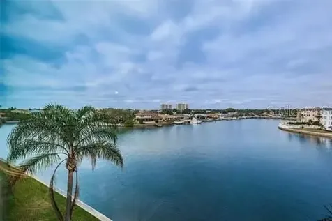 6075 Shore Boulevard S Gulfport FL 33707