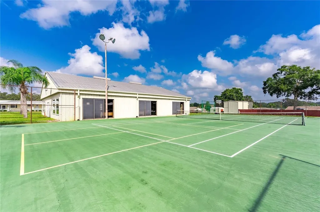 7039 Siesta Street Zephyrhills FL 33541