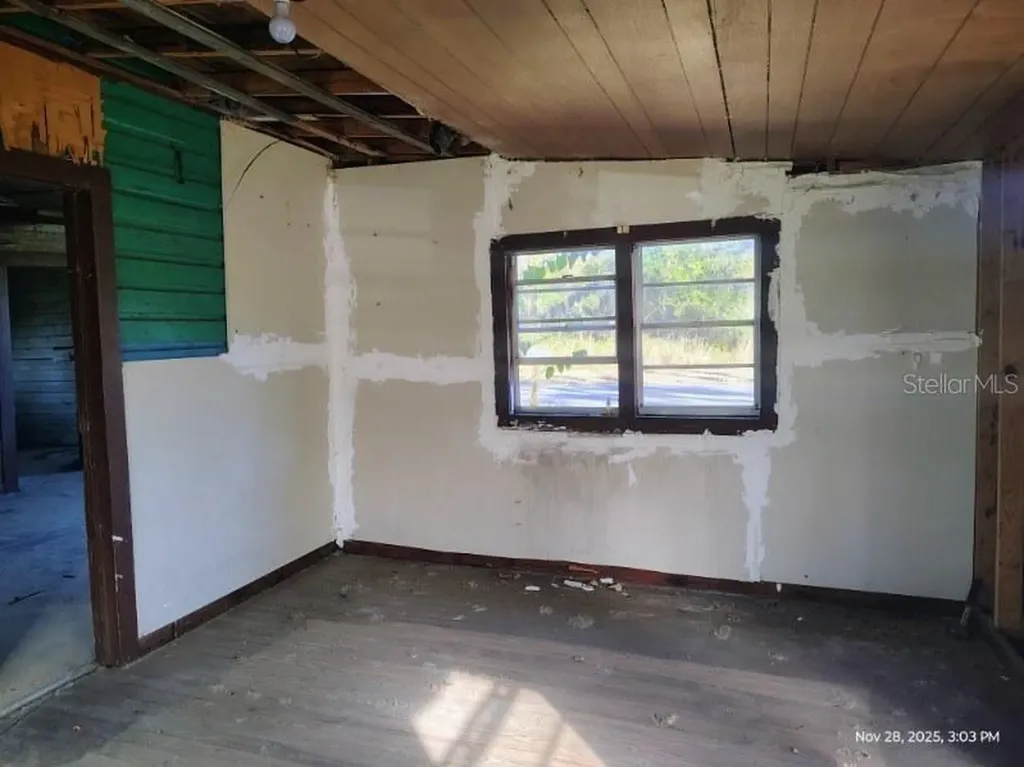 823 S Warner Avenue Perry FL 32348