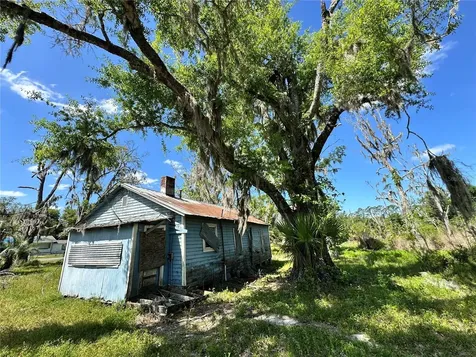 823 S Warner Avenue Perry FL 32348