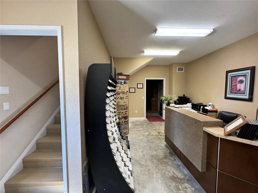2914 Kenilworth Boulevard Sebring FL 33870