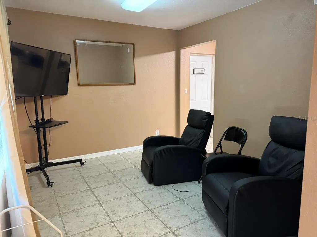 2914 Kenilworth Boulevard Sebring FL 33870