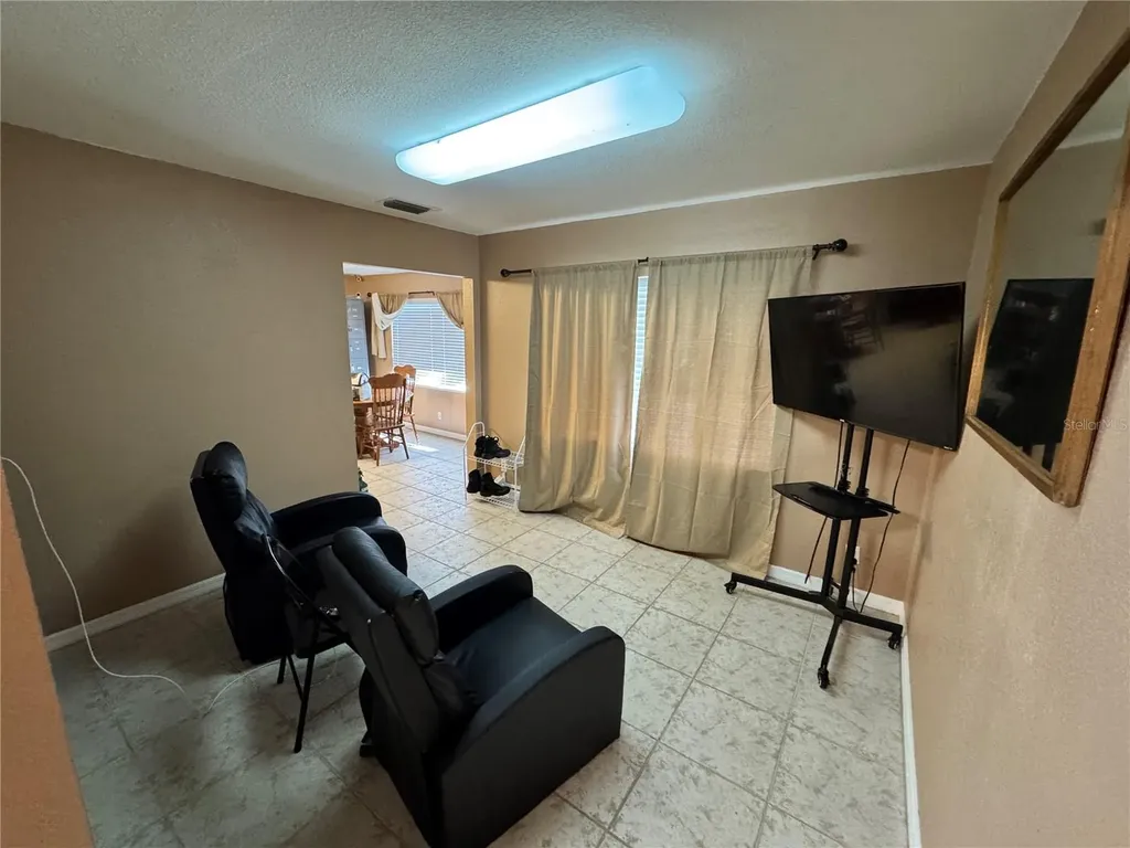 2914 Kenilworth Boulevard Sebring FL 33870