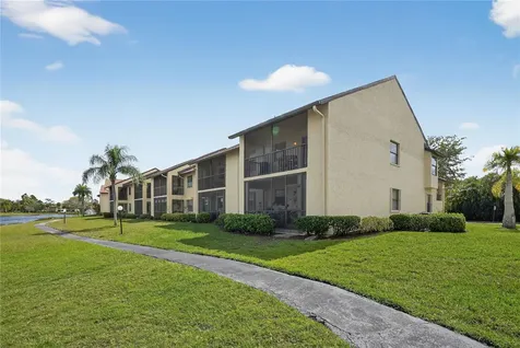 8565 Charter Club Circle Fort Myers FL 33919