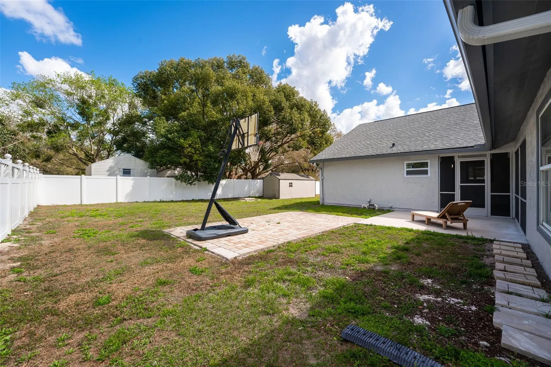 5521 Oak Street Mount Dora FL 32757
