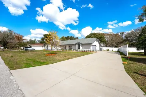 5521 Oak Street Mount Dora FL 32757