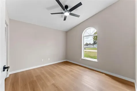 5521 Oak Street Mount Dora FL 32757