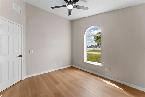 5521 Oak Street Mount Dora FL 32757