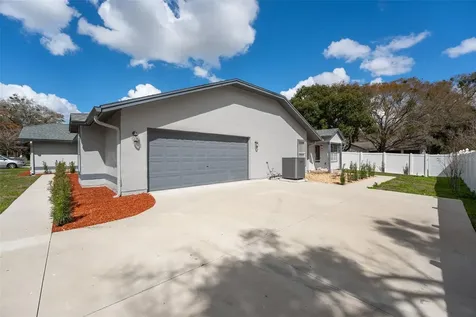 5521 Oak Street Mount Dora FL 32757