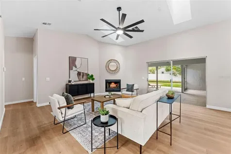 5521 Oak Street Mount Dora FL 32757