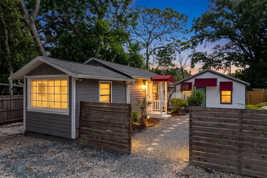 921 Pine Grove Avenue Orlando FL 32803