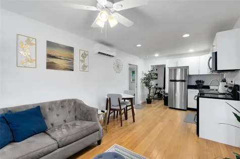 921 Pine Grove Avenue Orlando FL 32803