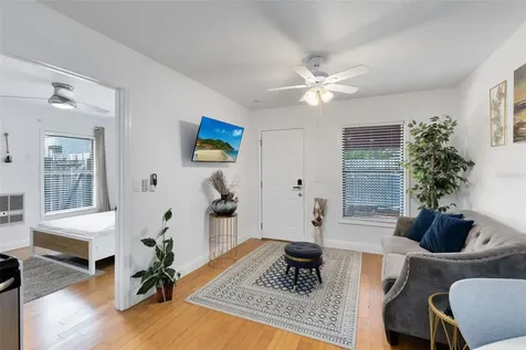 921 Pine Grove Avenue Orlando FL 32803