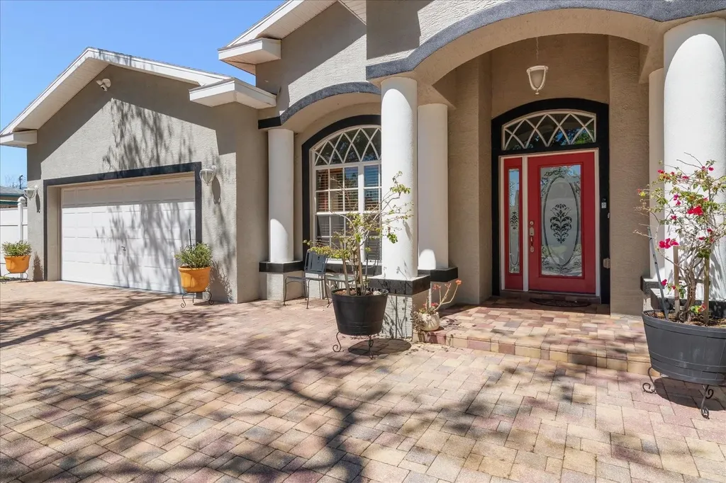 5001 44th Avenue N St Petersburg FL 33709
