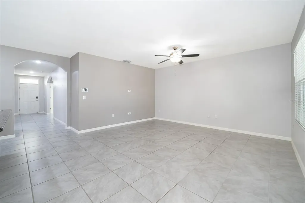 3102 Bethpage Loop Mount Dora FL 32757