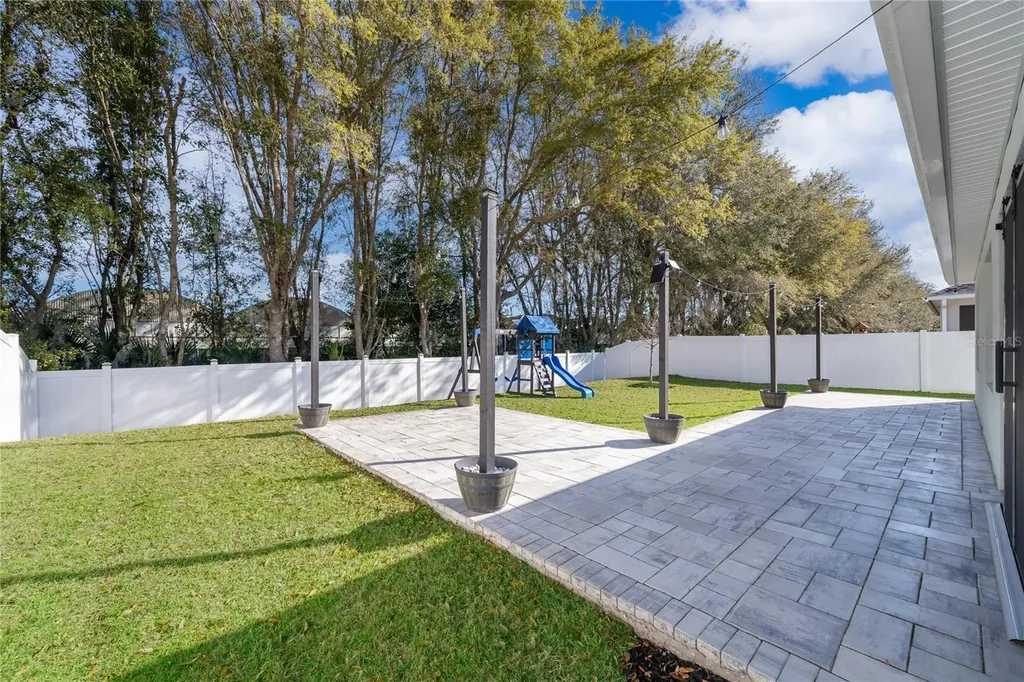 3102 Bethpage Loop Mount Dora FL 32757
