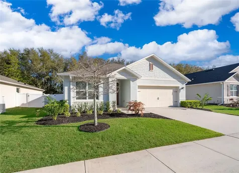 3102 Bethpage Loop Mount Dora FL 32757