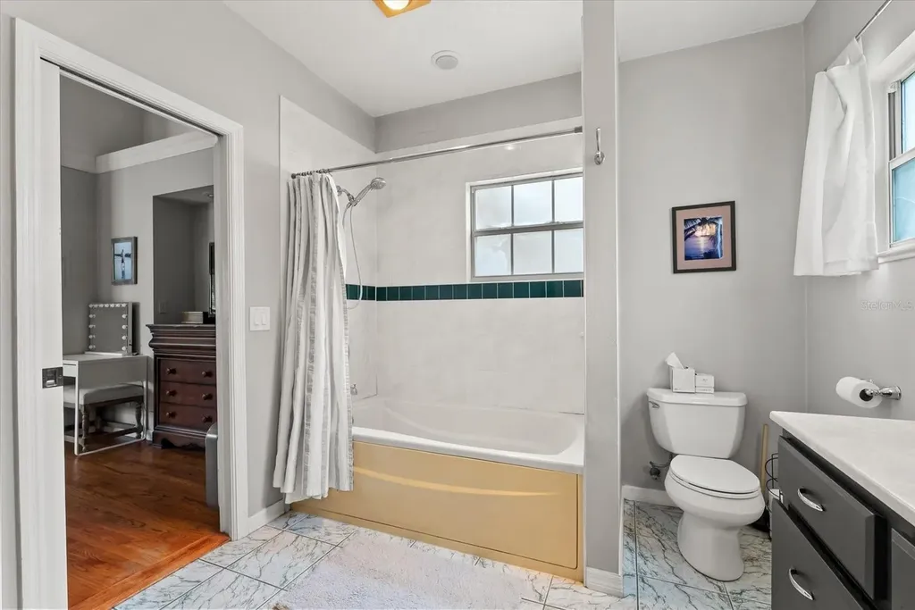 37 E Vanderbilt Street Orlando FL 32804